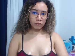 nadiablack's Live Sex Cam Show