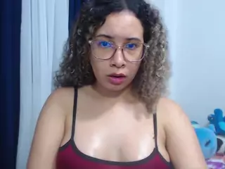 nadiablack's Live Sex Cam Show