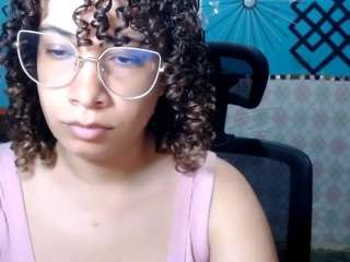 Live cam show with nadiablack