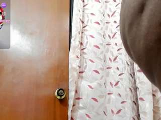 Live cam show with NahomyFox