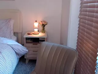 Ava's Live Sex Cam Show