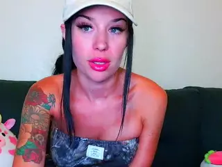 Tight Tiny MILF's Live Sex Cam Show