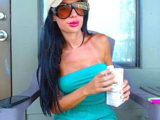 Live cam show with Tight Tiny MILF