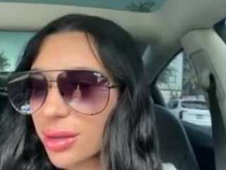 Live cam show with Tight Tiny MILF