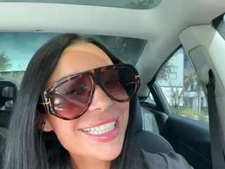 Live cam show with Tight Tiny MILF