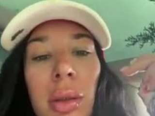 Live cam show with Tight Tiny MILF