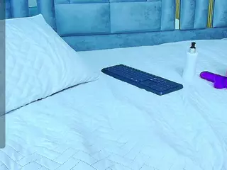 veronica's Live Sex Cam Show