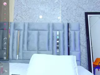 veronica's Live Sex Cam Show