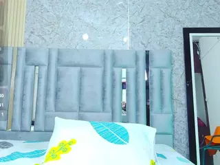 veronica's Live Sex Cam Show