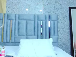 veronica's Live Sex Cam Show