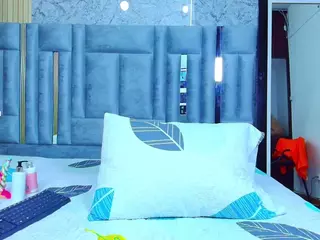 veronica's Live Sex Cam Show