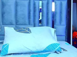 veronica's Live Sex Cam Show