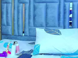 veronica's Live Sex Cam Show