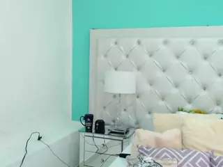 Penelope Laurent's Live Sex Cam Show