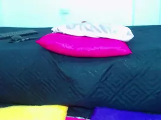 alejandrahottx1's Live Sex Cam Show