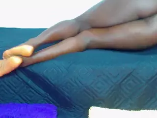 alejandrahottx1's Live Sex Cam Show