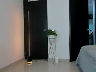 VIOLETA's Live Sex Cam Show