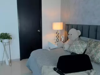 VIOLETA's Live Sex Cam Show
