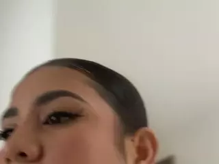 VIOLETA's Live Sex Cam Show