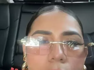 VIOLETA's Live Sex Cam Show