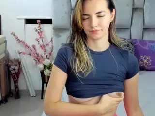 Miahtaylor's Live Sex Cam Show