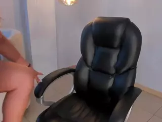 LizzHamilton's Live Sex Cam Show