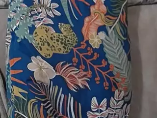 squirtyeleanor's Live Sex Cam Show