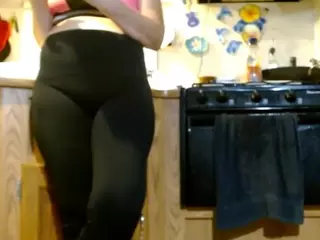 GinaBooty's Live Sex Cam Show