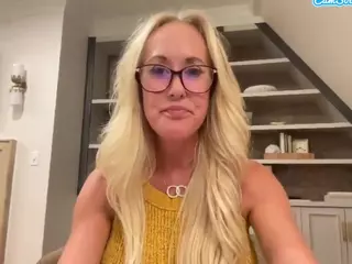 Brandi Love's Live Sex Cam Show