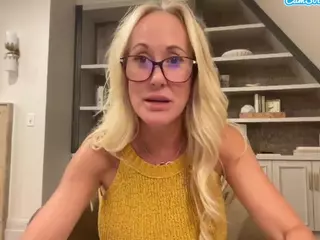 Brandi Love's Live Sex Cam Show