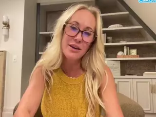 Brandi Love's Live Sex Cam Show