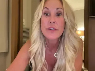 Brandi Love's Live Sex Cam Show
