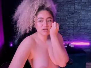 Kateryn Cifuentes's Live Sex Cam Show