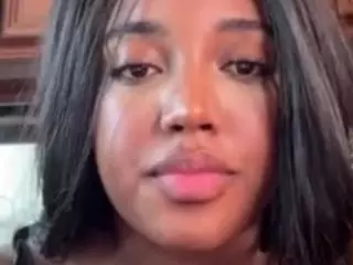 Nao's Live Sex Cam Show