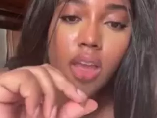 Nao's Live Sex Cam Show