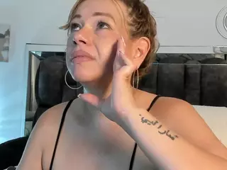 clarette's Live Sex Cam Show
