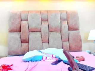 Mia Hot's Live Sex Cam Show