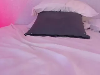 Sara 🔥's Live Sex Cam Show