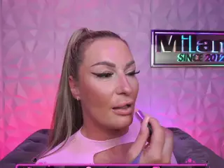 TamaraMilano's Live Sex Cam Show