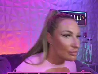TamaraMilano's Live Sex Cam Show