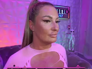 TamaraMilano's Live Sex Cam Show