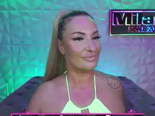 TamaraMilano's Live Sex Cam Show