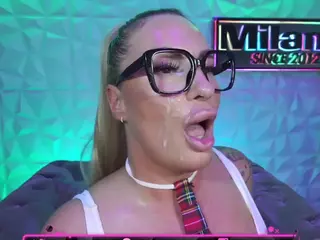 TamaraMilano's Live Sex Cam Show