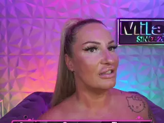 TamaraMilano's Live Sex Cam Show