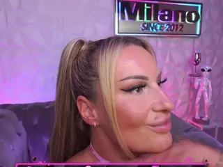 TamaraMilano's Live Sex Cam Show