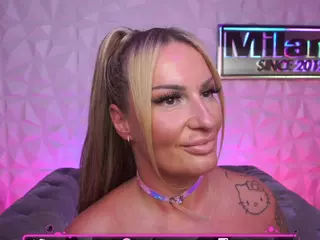 TamaraMilano's Live Sex Cam Show