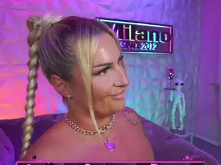 TamaraMilano's Live Sex Cam Show