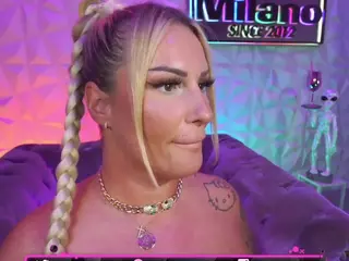 TamaraMilano's Live Sex Cam Show
