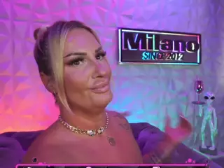 TamaraMilano's Live Sex Cam Show