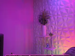 TamaraMilano's Live Sex Cam Show